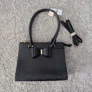 NWT St. Barry Women's Vegan Shoulder Bag w removable strap